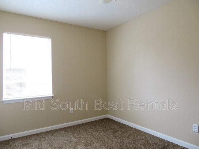 Foto del edificio - 4011 Westmont St