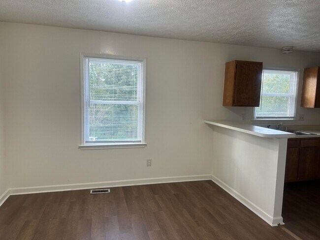 Building Photo - 2156 Deauville Dr