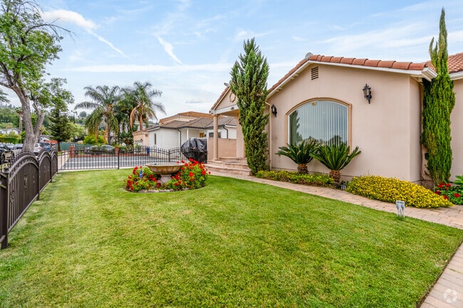 Building Alternate - 4937 Hesperia Ave