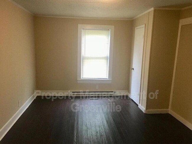 Building Photo - 420 West Ave