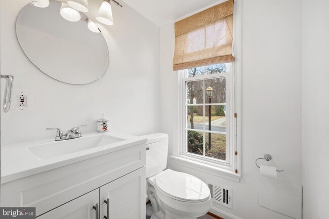 Foto del edificio - 13625 Middlevale Ln