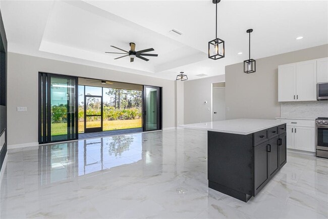 Foto del edificio - 242 Brig Cir W