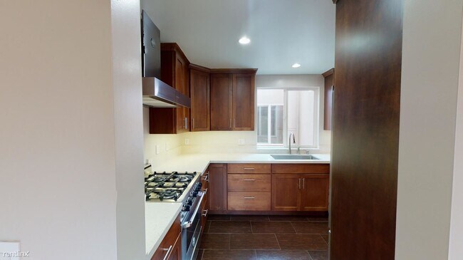 Foto del edificio - 1 br, 2 bath House - 1243 Clayton St Beaut...