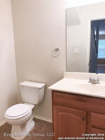 Building Photo - 4 br, 3.5 bath House - 523 Red Quill Nest