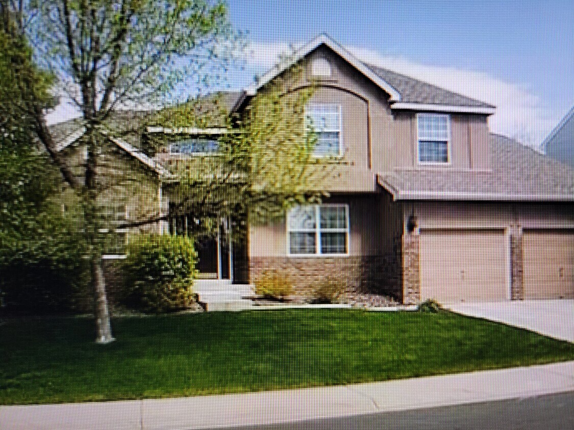 Foto principal - 2715 Signal Creek Dr