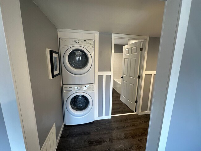 Foto del edificio - 2 Bedroom Single Family