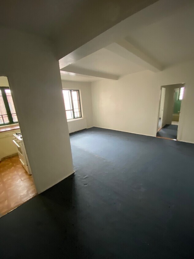 Primary Photo - 1575 Odell St