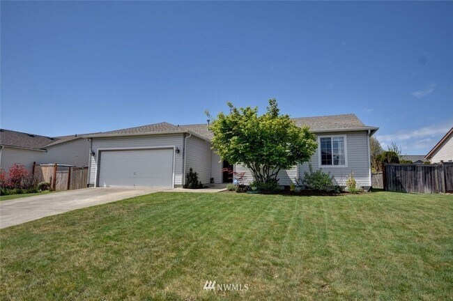 Foto del edificio - Beautifully Updated Rambler in Gated Commu...