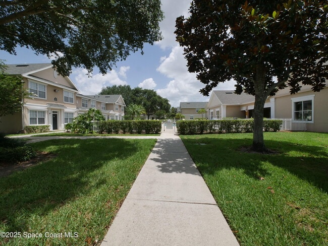 Building Photo - 100 Colibri Way
