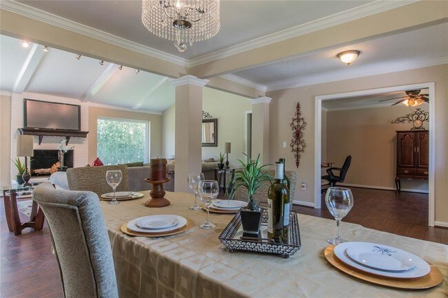 Foto del edificio - 303 Blue Willow Dr