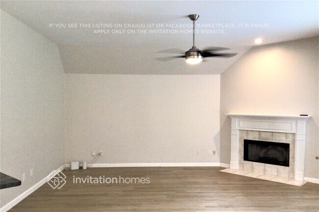 Building Photo - 1035 Fairview Club Cir