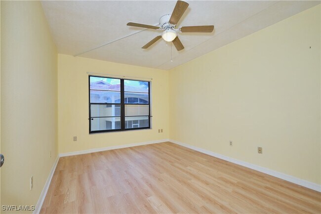 Foto del edificio - 12481 McGregor Blvd