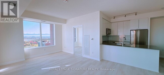 Building Photo - 3260 Sheppard Ave E