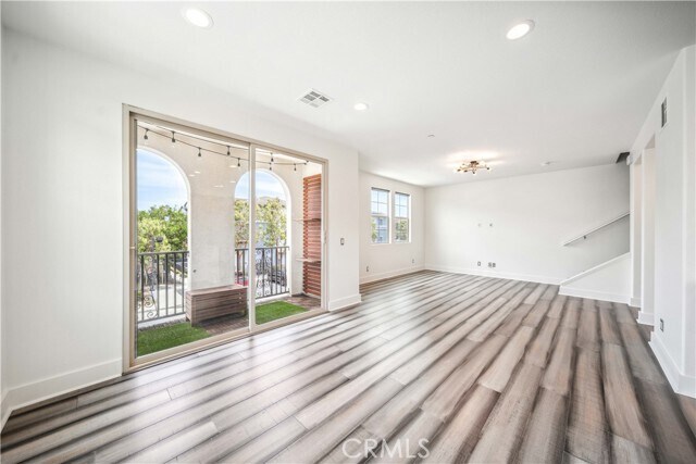 Building Photo - 1845 Orizaba Ave
