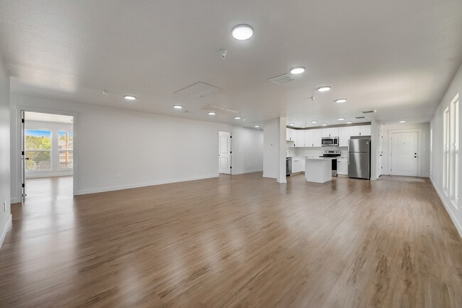 Foto del edificio - 404 E 5600 S