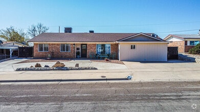 Building Photo - 4640 Ambassador Dr