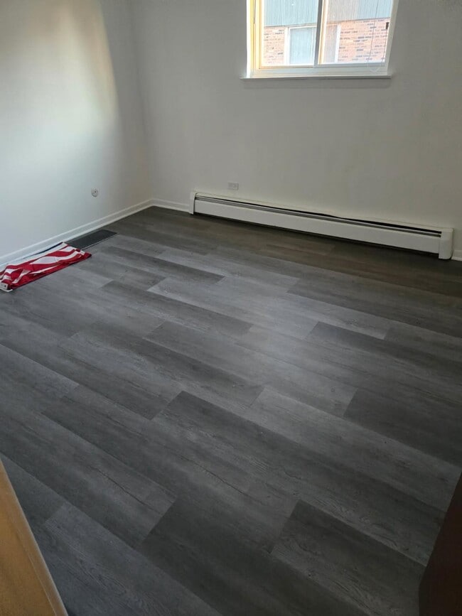 Foto del edificio - 504 Schroeder Ave