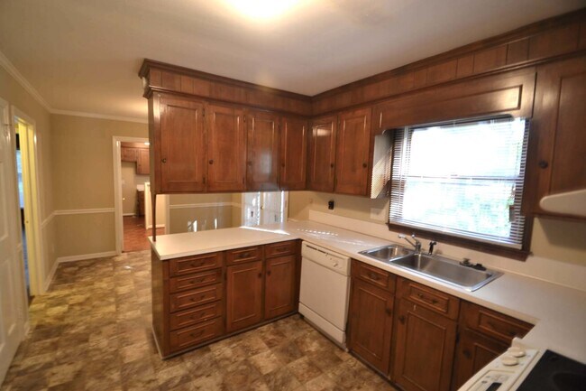Building Photo - 5910 Grosner Pl