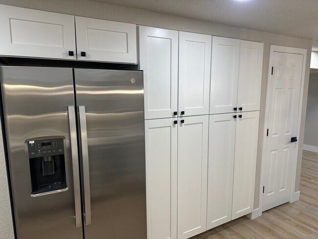 Foto del edificio - 7502 S Emerson Cir