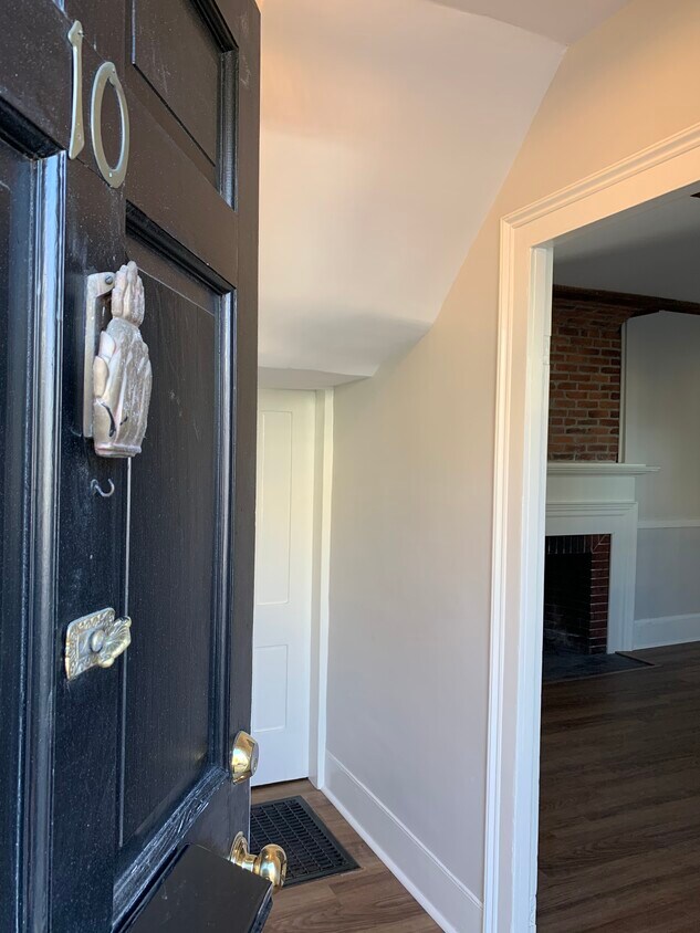 10 Winter St, Salem, MA 01970 House Rental in Salem, MA