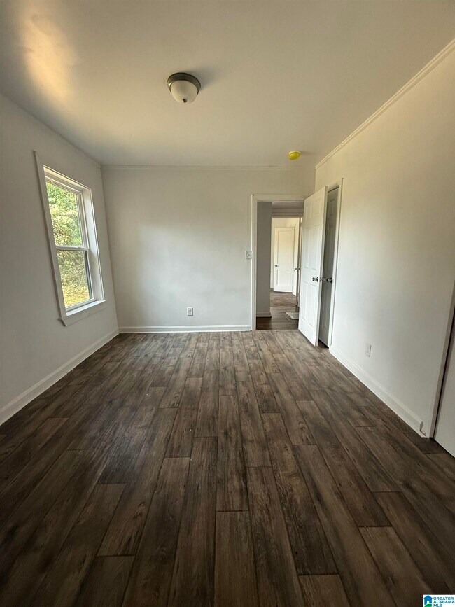 Foto del edificio - 812 25th St SW