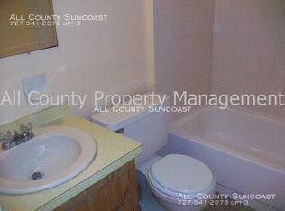 Foto del edificio - 2 bedroom in St Petersburg FL 33709