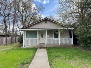 Building Photo - 1755 School St