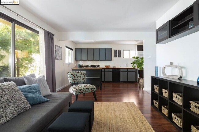 Photo - 1654 San Pablo Ave Apartment