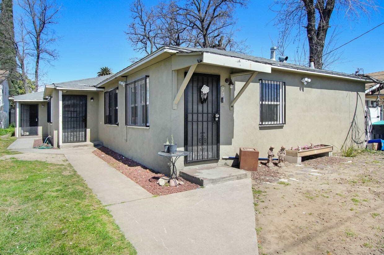 Primary Photo - 754 W 11th St