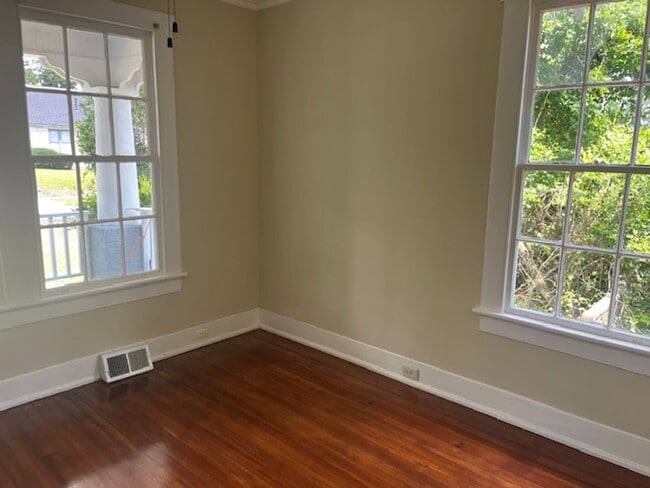 Building Photo - 1177 Tate Dr