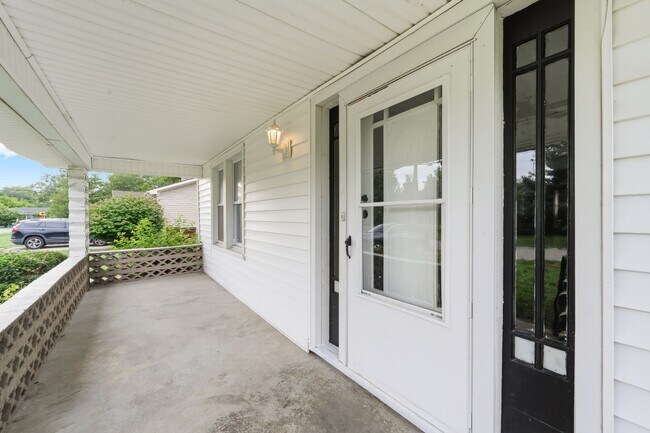 Foto del edificio - 3204 S Crums Ln
