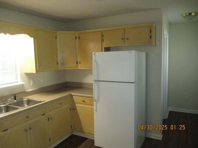 Foto del edificio - 231 Fire Tower Rd
