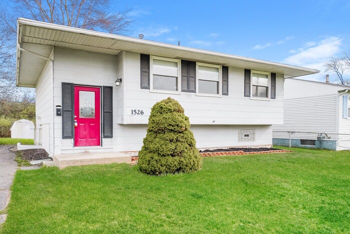 Foto principal - Beautiful Upgraded Multilevel Home