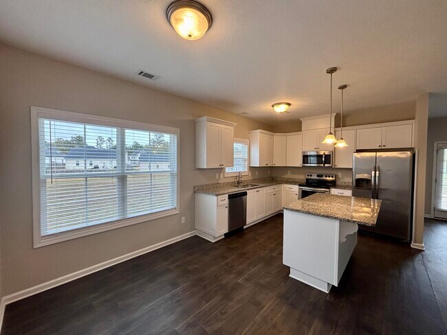 Building Photo - 4017 Pensacola Way