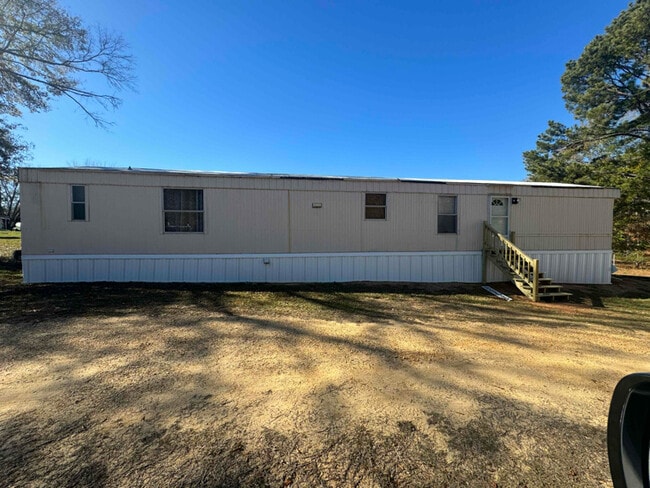 Building Photo - 65 Armstrong Rd