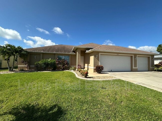 Foto del edificio - 2202 SE 8th St