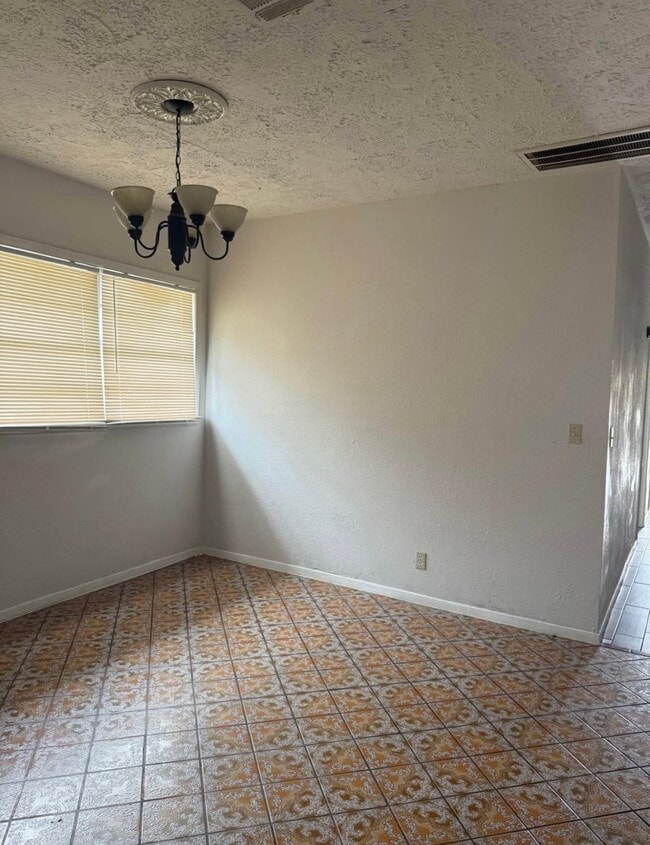 Foto del edificio - 6814 Sherman St