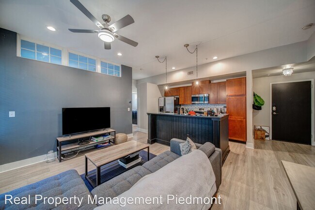 Building Photo - 1 br, 1 bath House - 925 Garrett Street SE...