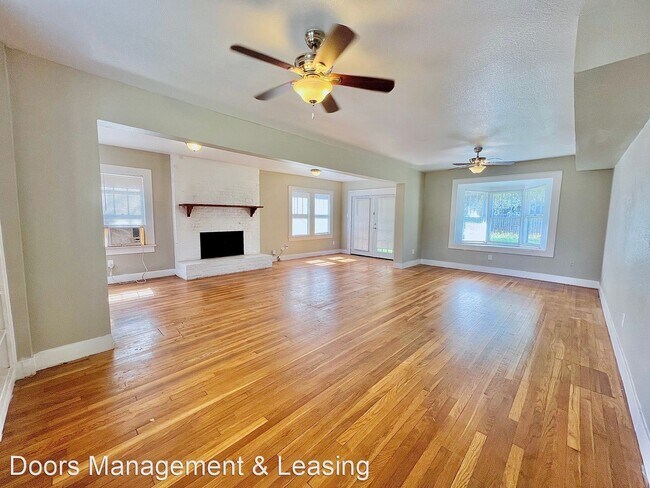 Foto del edificio - 4 br, 2 bath House - 1905 29th Street