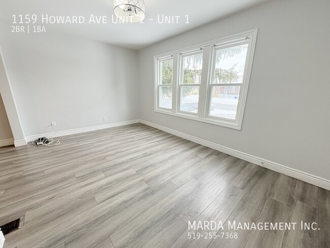 Building Photo - NEWLY RENOVATED 2 BED/1 BATH UNIT+HYDRO & GAS