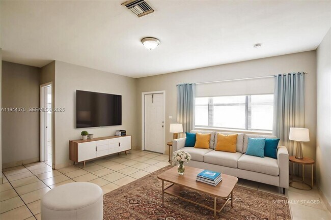 Foto del edificio - 275 NW 194th Terrace