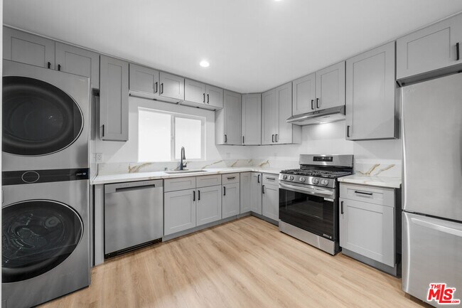 Foto del edificio - 1537 N Kingsley Dr