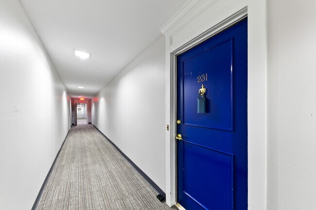 Foto del edificio - 361 N Post Oak Ln