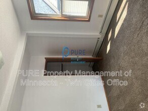 Building Photo - 2621 2nd Ave S