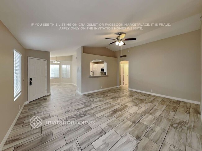 Building Photo - 11223 N 60th Dr