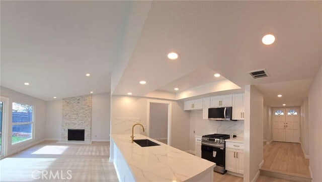 Building Photo - 231 Aborla Ln