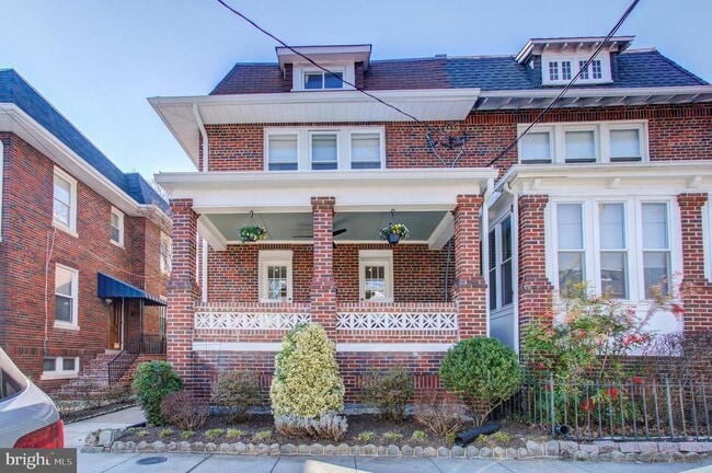 Photo - 7124 9th St NW House