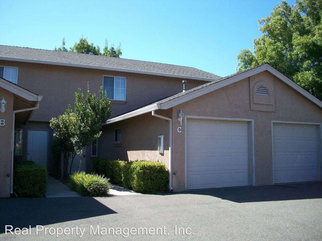 Primary Photo - 1420 Serrano Pl