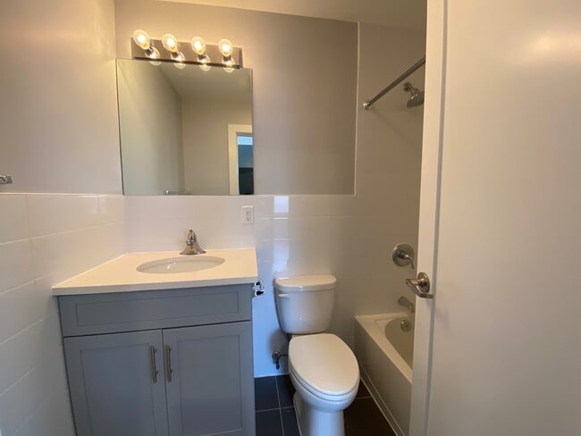 Building Photo - 2040 Kennedy