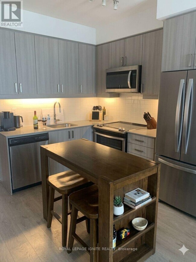 Photo du bâtiment - 7895 Jane St